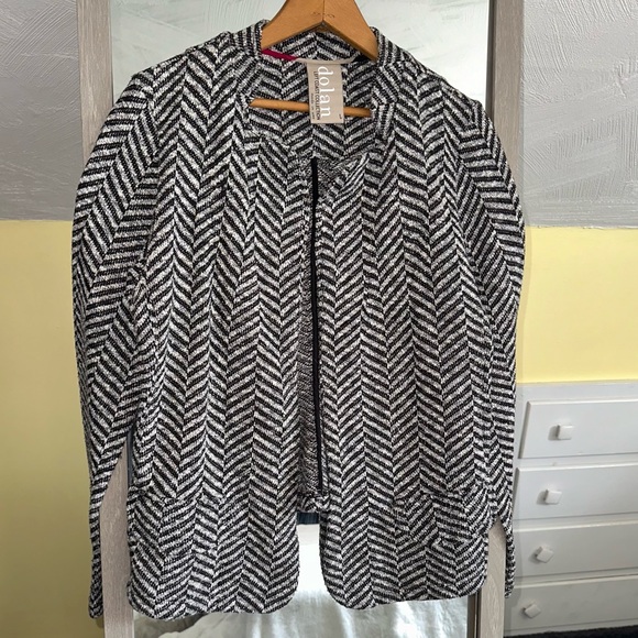 dolan Jackets & Blazers - Dolan Anthropologie Left Coast Women's Black & White Open-Front Blazer Jacket L